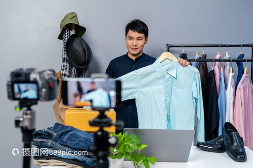 偷家派对 视频缩略图