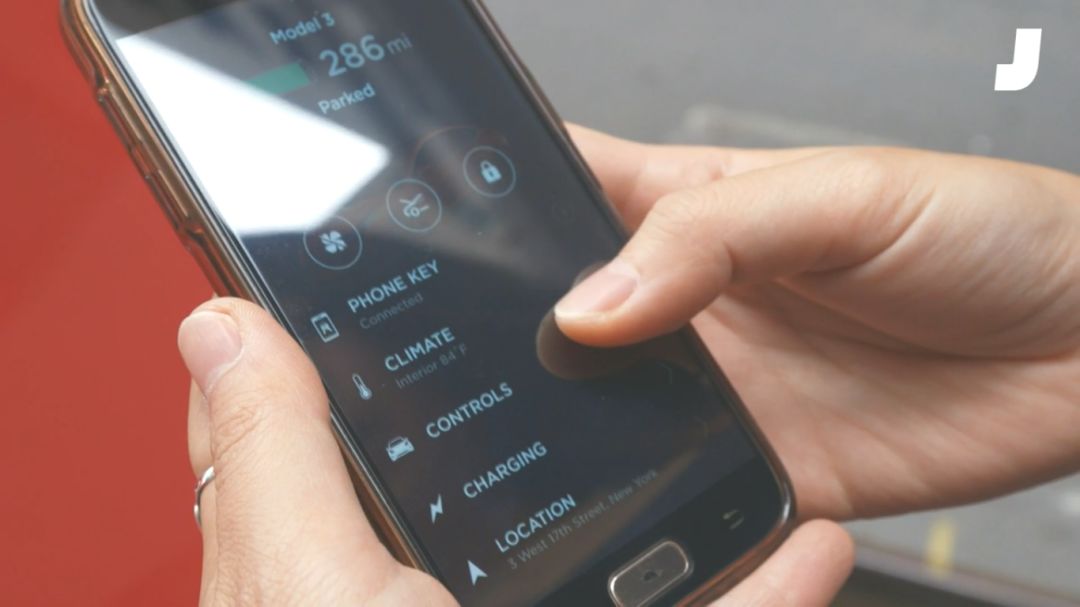 伦敦佬对抗活死人 视频缩略图