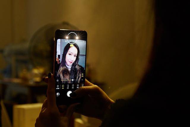 传奇的诞生（原声版） 视频缩略图