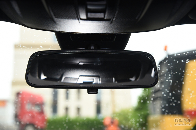 冰雪奇缘（粤语版） 视频缩略图