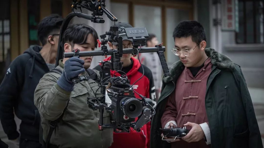 保镖2024 视频缩略图