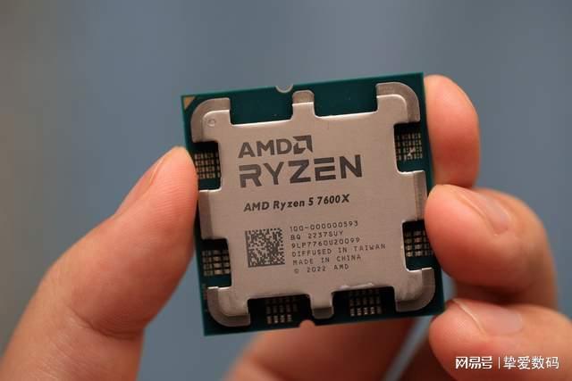 低俗喜剧 视频缩略图