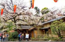 偷穿高跟鞋 视频缩略图