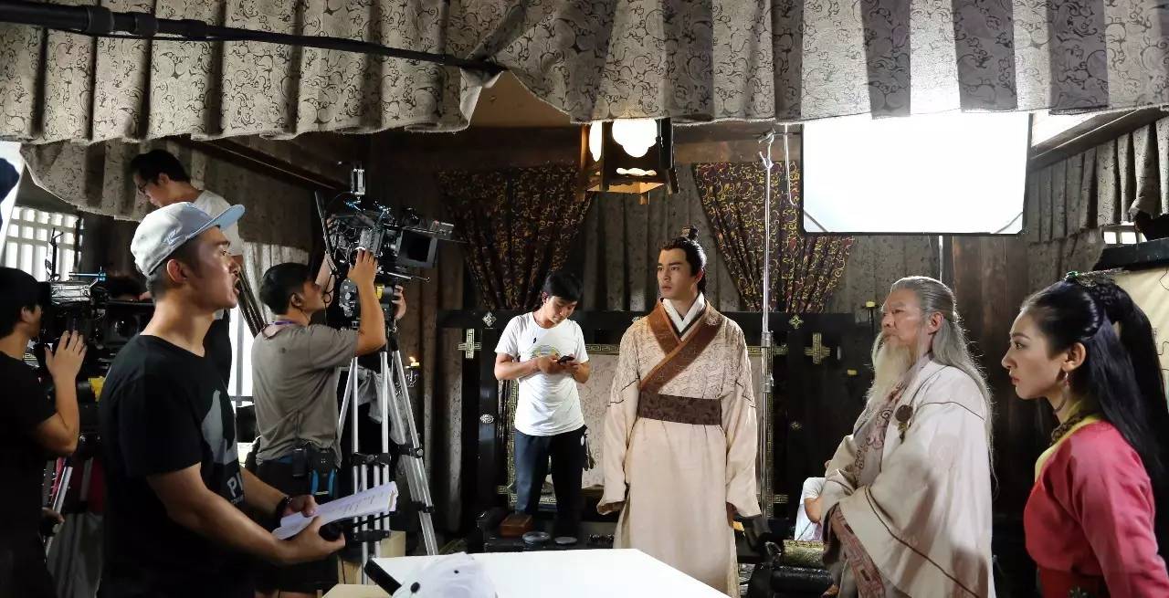 你是夜晚 视频缩略图