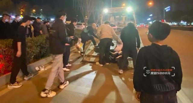 兄弟，请注意 视频海报