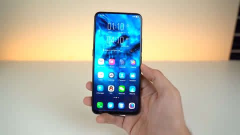 依然爱情服务生 视频海报