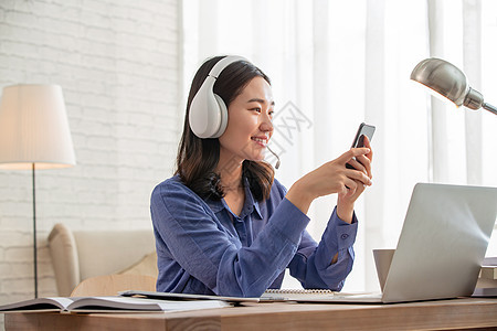 侏罗纪公园3 视频缩略图