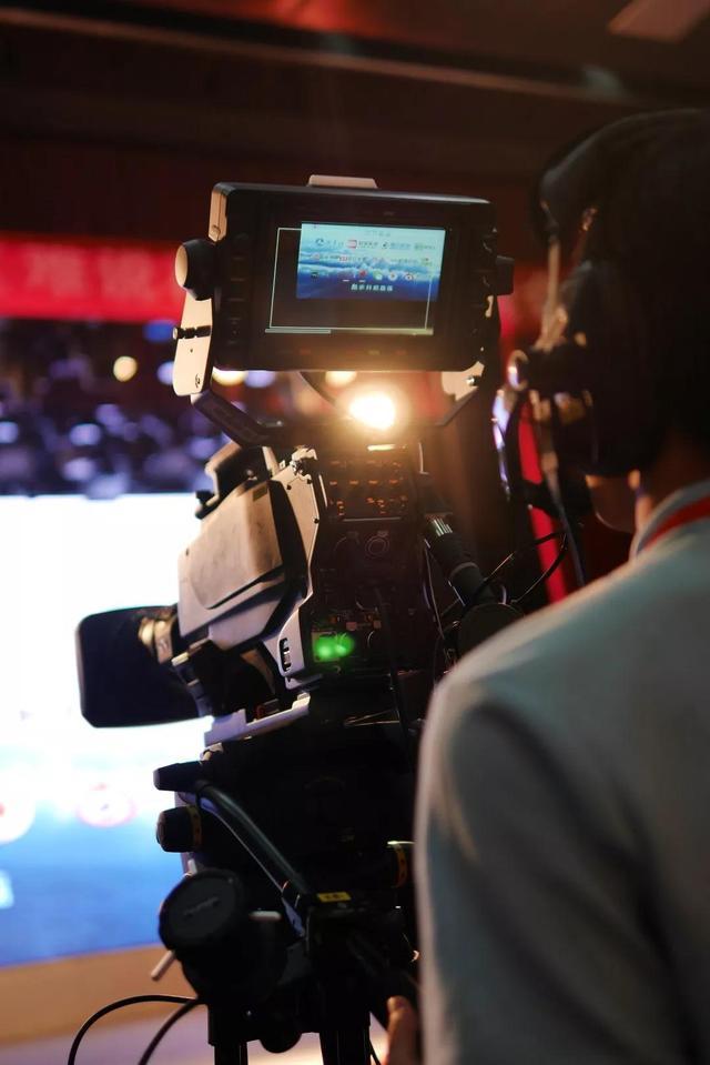 你好！梅芳草 视频海报