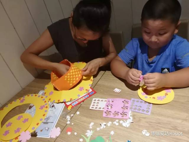 你们所有人的脸 视频海报