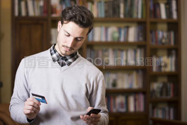 伦敦佬对抗活死人 视频缩略图