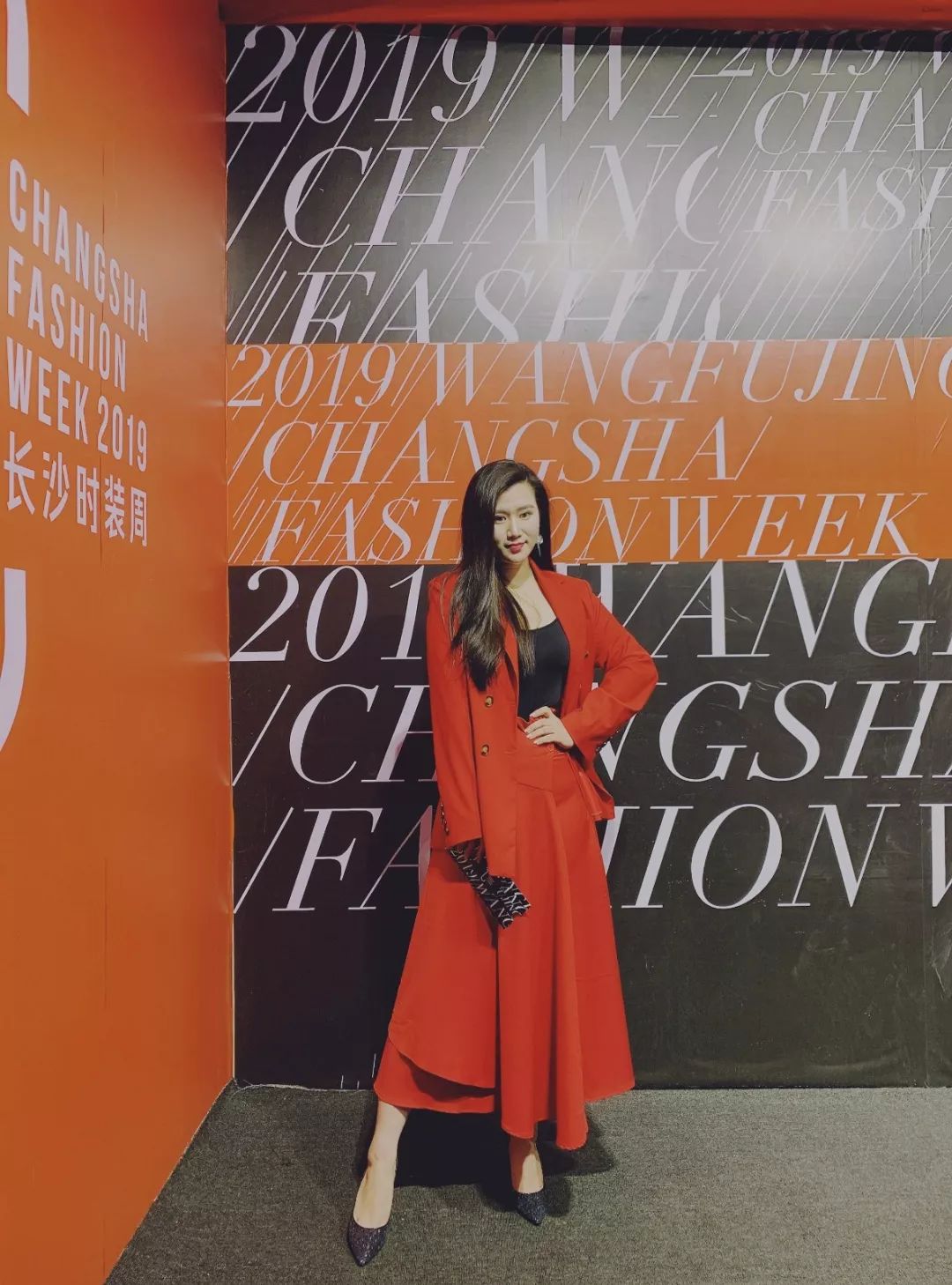 代课教师 视频缩略图