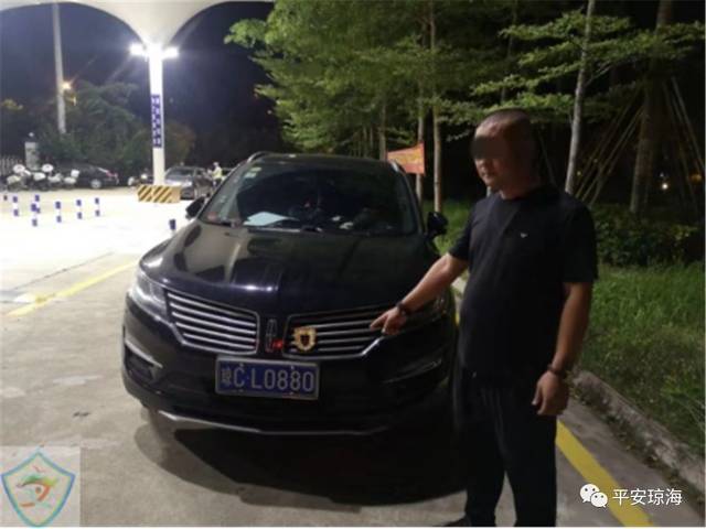 地狱男爵2：黄金军团 视频缩略图