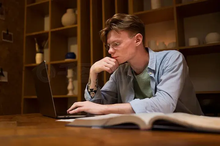 囚车驶向圣地 视频海报