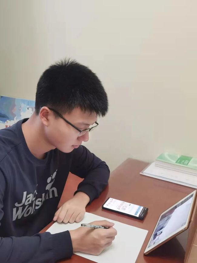 召唤 视频缩略图