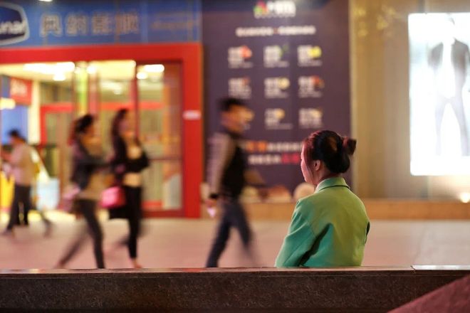 夜色人生 视频缩略图