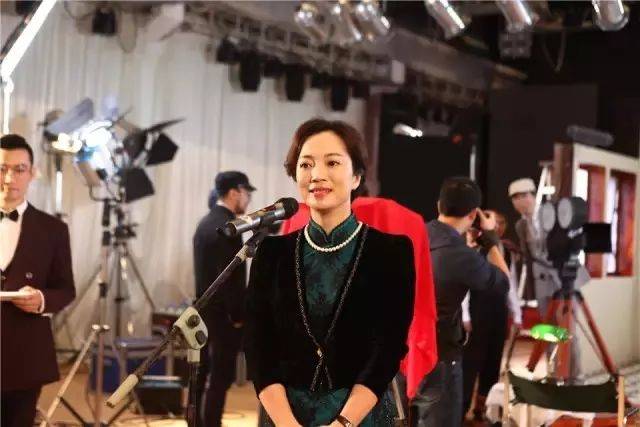 你好！梅芳草 视频缩略图