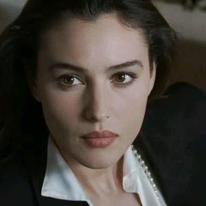 会痛的十七岁 视频海报