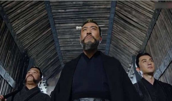 冒险男孩 视频缩略图