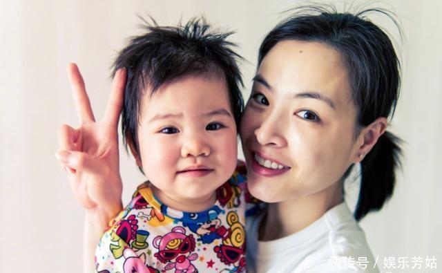 住货车的女士 视频缩略图