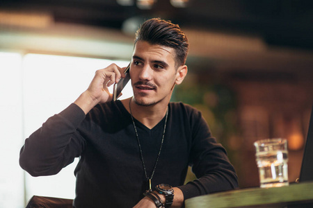 偷来的人生 视频缩略图