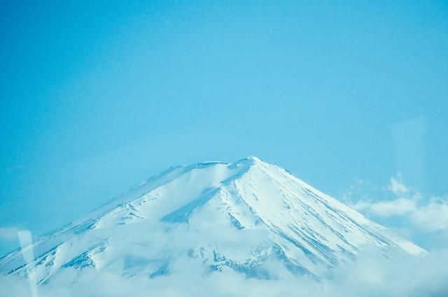 冰下的鱼 视频缩略图