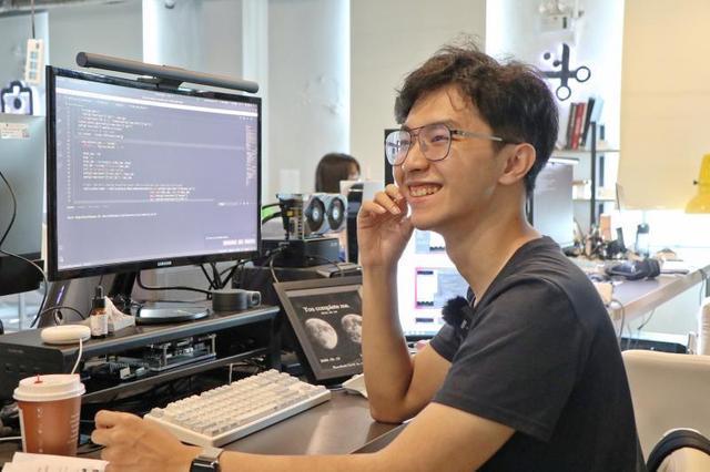 侏罗纪入侵 视频海报