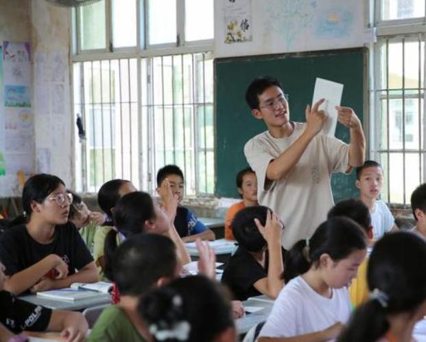 佩尔德利 视频缩略图